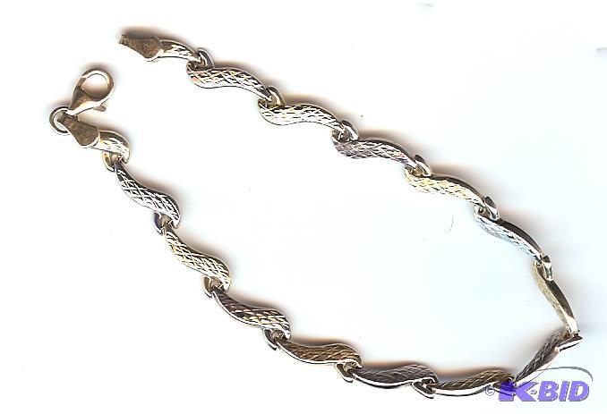 10 KT Two tone diamond cut squiggle cut neckl...