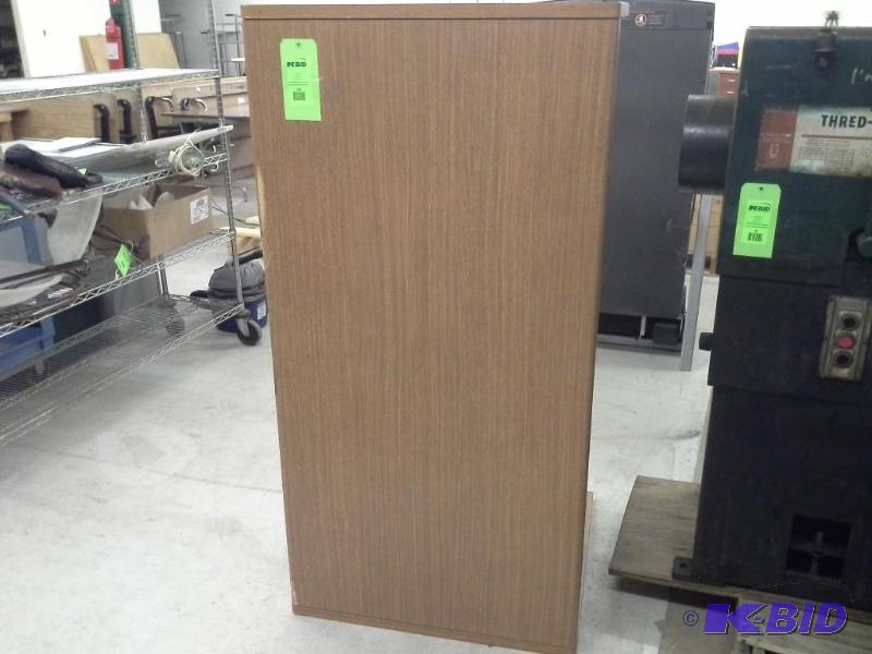 lot 24 image: Office Desk