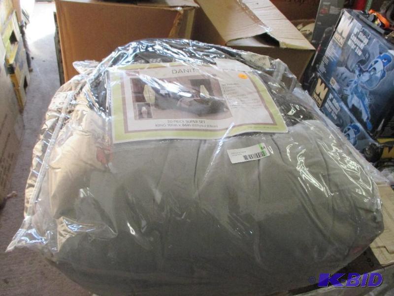30 pc king bed set...