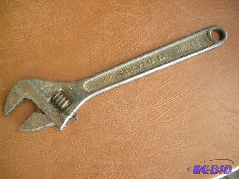 Crescent wrench