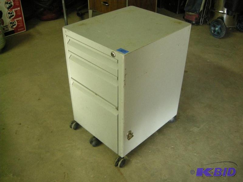Storage cabinet