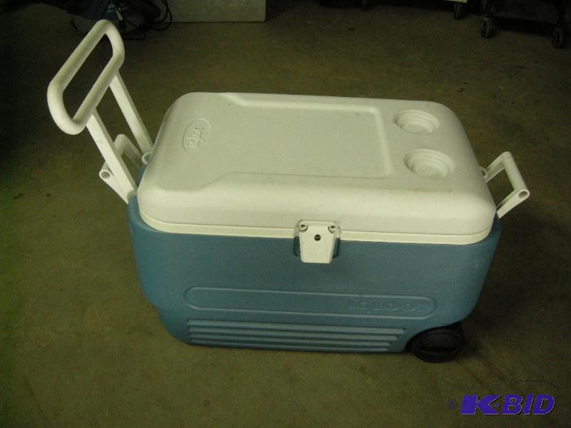 Igloo cooler