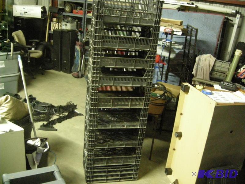 Stacking storage