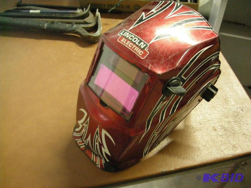 Welding helmet