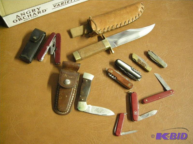 Hunting knives