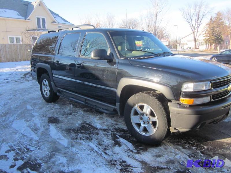 lot 1 image: 2002 Chevrlet 1500 Z71 Suburban