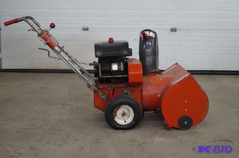 Snow blower
