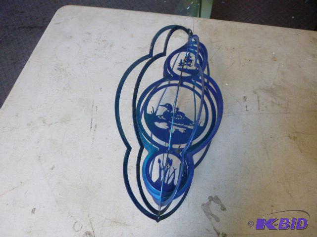 lot 13 image: Wind Decor 15"...