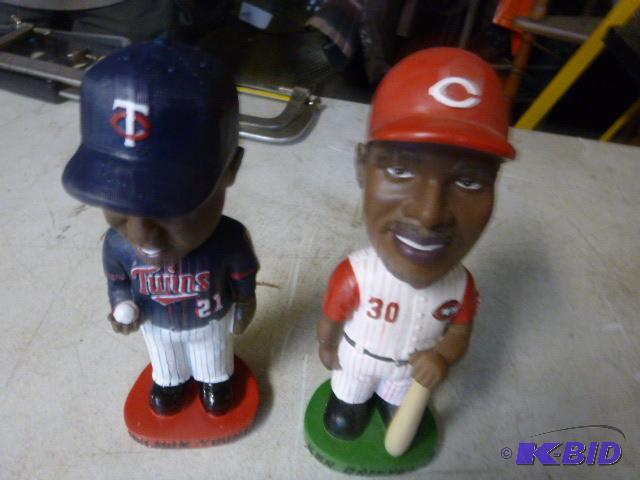 lot 179 image: 2 Ceramic Boble Heads Minnesota Twins and Cin...