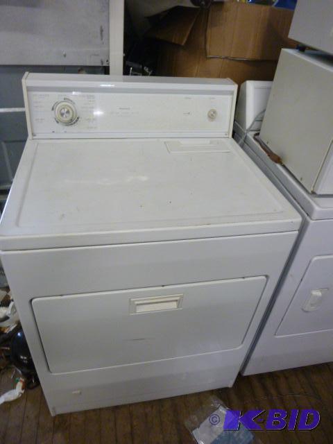 lot 3 image: Kenmore Heavy Duty Natural Gas Dryer 70 Serie...