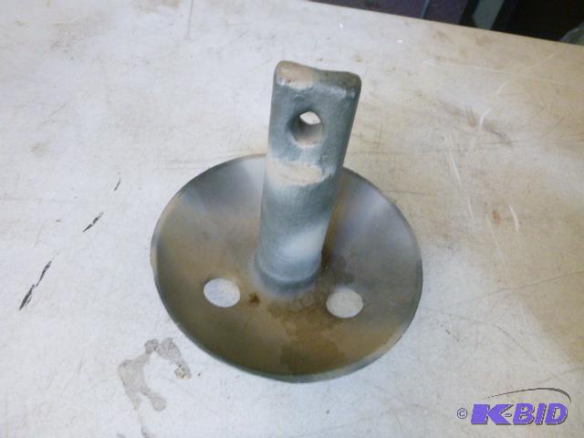 lot 42 image: Small Boat Anchor...