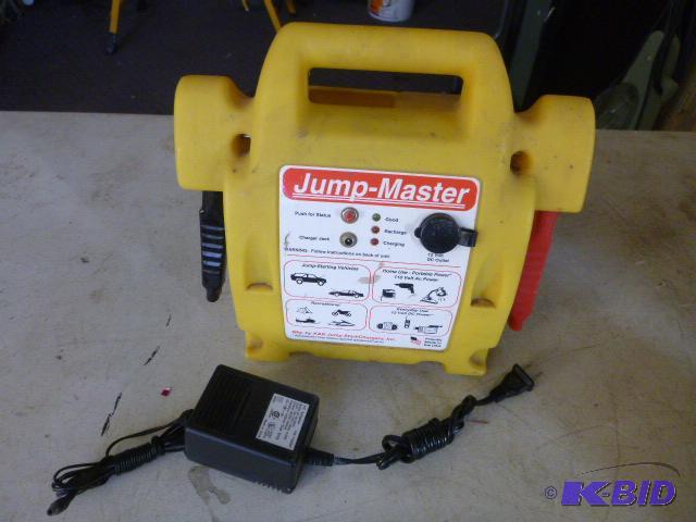 lot 49 image: Jump-Mater Battery Pack By K&ampK Jump Start...