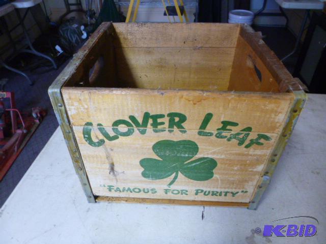lot 59 image: Clover Leaf Wood Crate 11" X 13 12"...