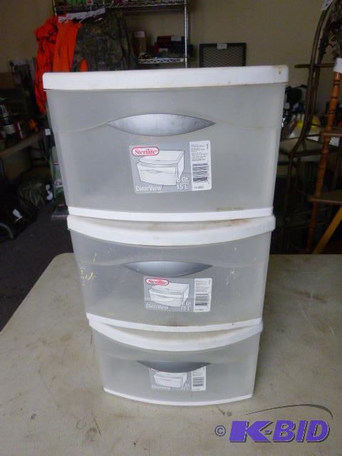 lot 73 image: Sterilite&nbsp3 Drawer Storage Bin...