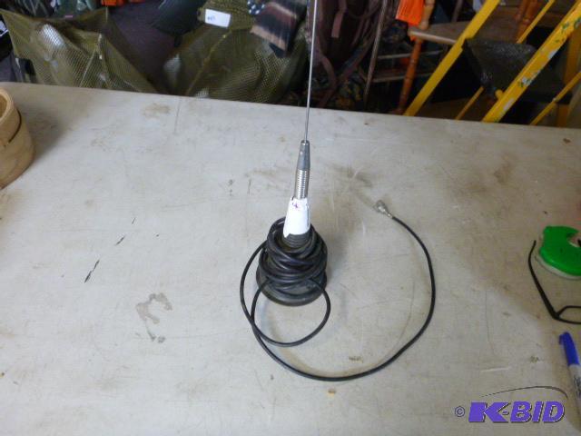 lot 93 image: Magnetic CB Antenna ...