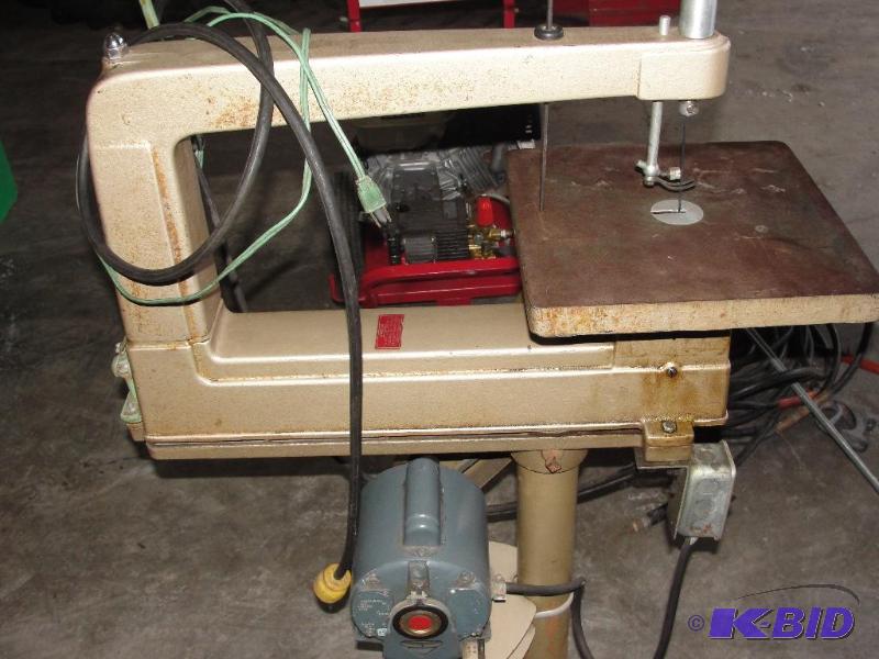 lot 5 image: Craftsman Scroll Saw