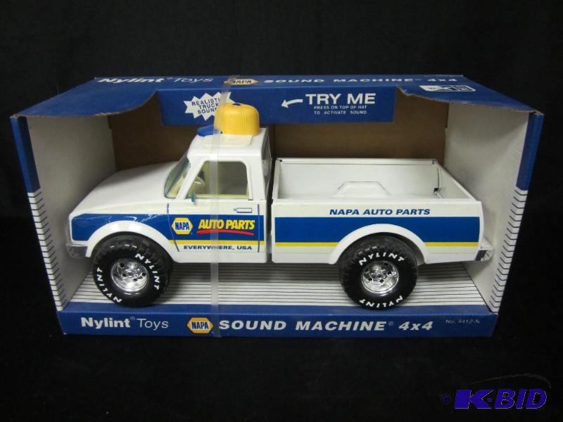 lot 1 image: NAPA Nylint Sound Machine 4X4