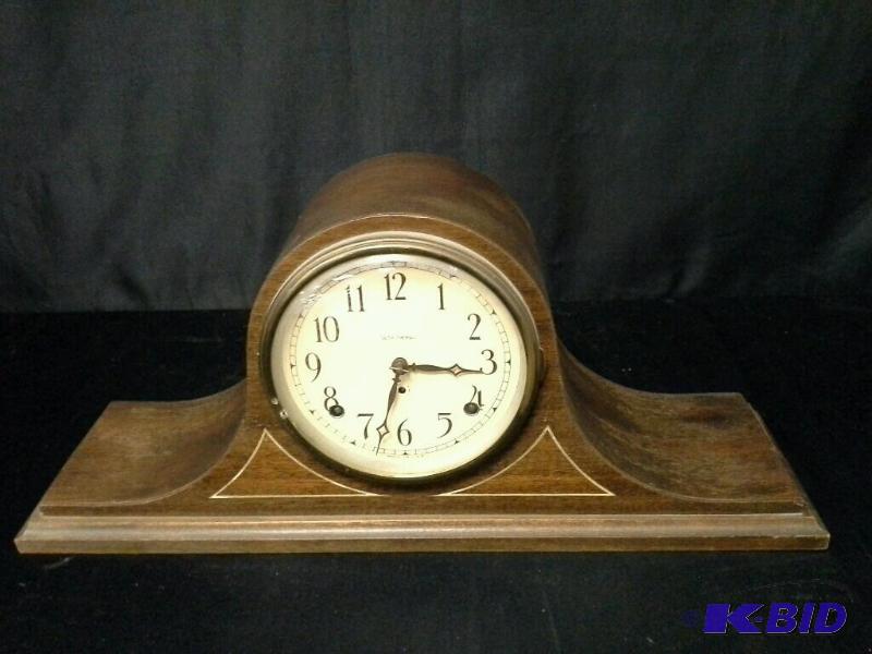 lot 102 image: Vintage Seth Thomas wood mantel clock