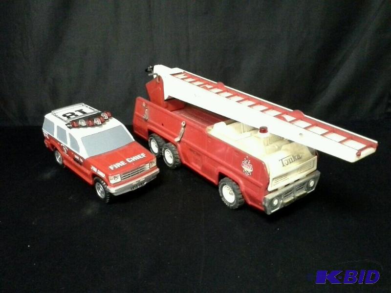 lot 112 image: Two vintage fire trucks