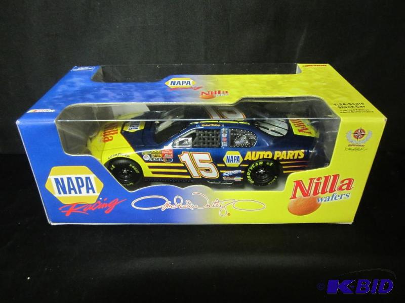 lot 20 image: NAPA 124 Nilla Wafers Michael Waltrip Stock Car