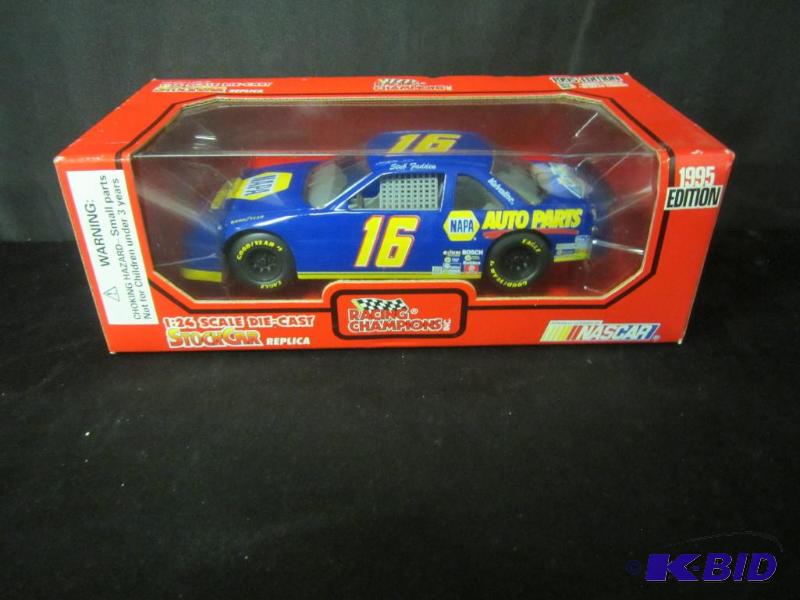 lot 23 image: NAPA 124 Racing Champions #16 1995 Edition Die cast Race car