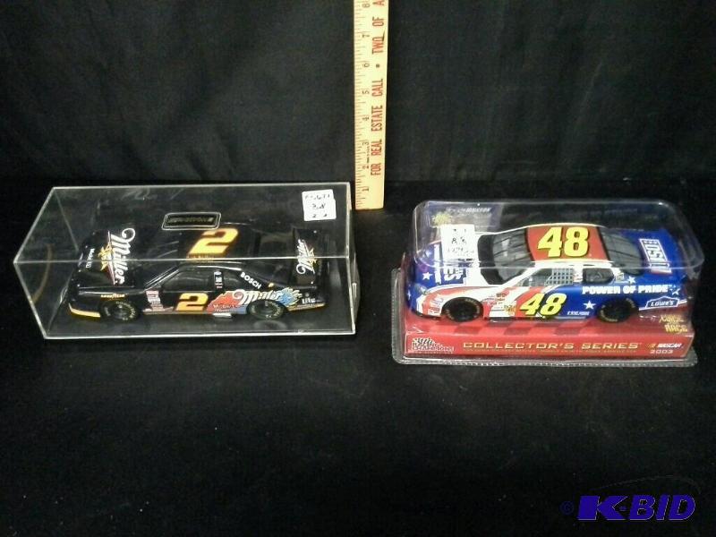 lot 38 image: NASCAR Die cast #2 Rusty Wallace and 124 #48 Jimmie Johnson