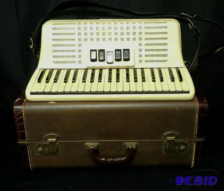 lot 71 image: Accordiana accordion with case