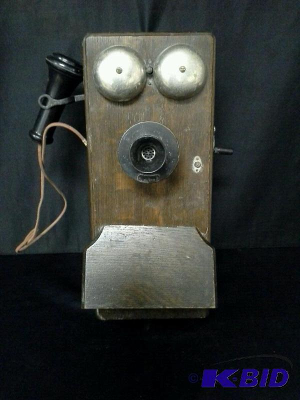 lot 74 image: Vintage wall hung crank phone