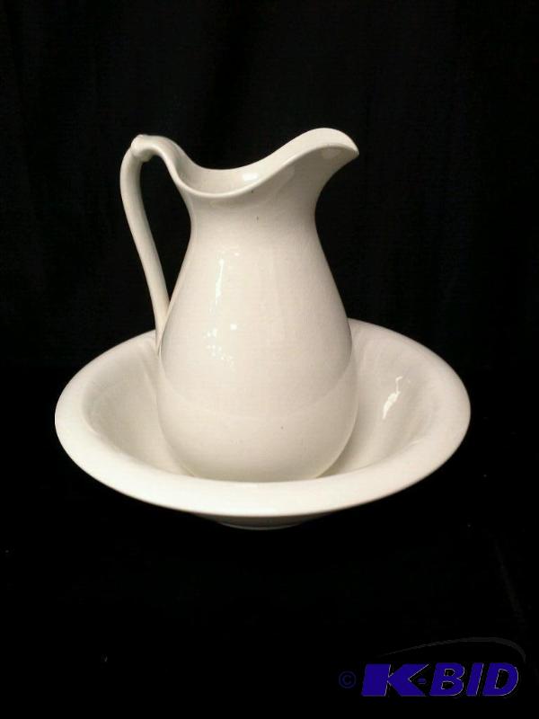 lot 82 image: Ironstone pitcher and bowl set