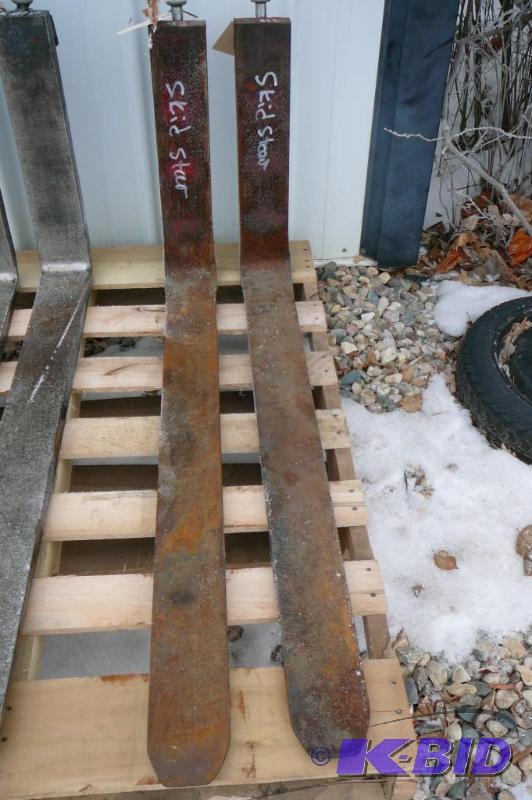 Pair forks 4 x 42 15 between mount...