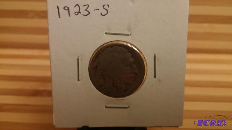 1923