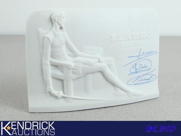 Lladro Collectors Club Plaque