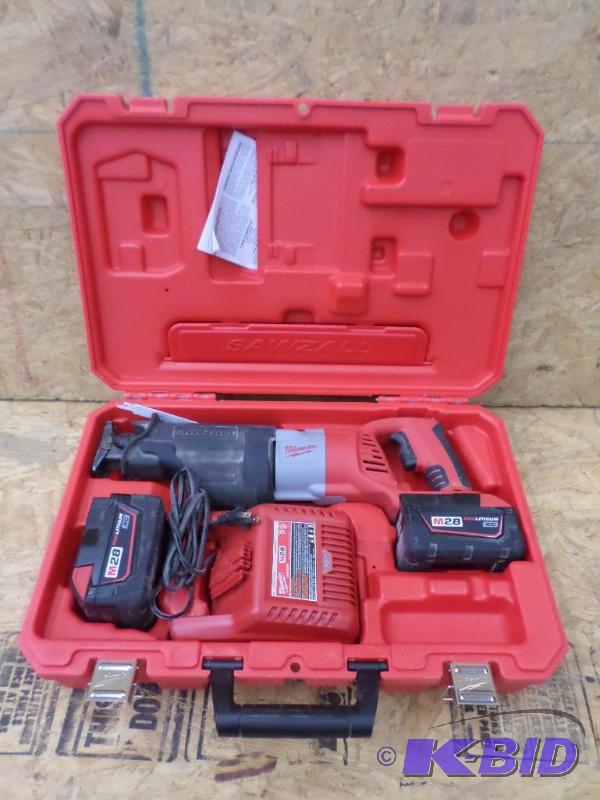 Milwaukee M28 Recip Saw Kit with Charger and...