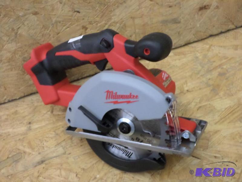 Milwaukee M18 Cordless Lithium-Ion 5-38 Met...