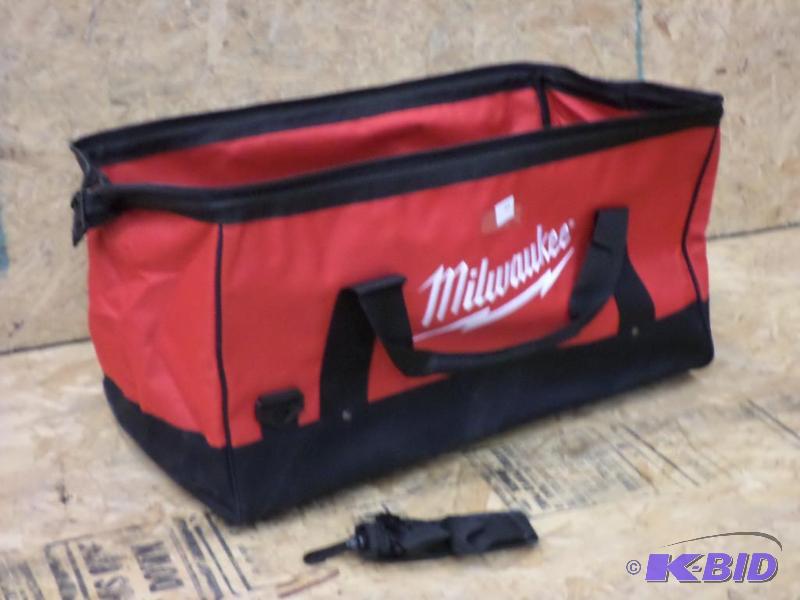 Milwaukee Tool Bag 22.5 X 11.5 X 11 with shou...