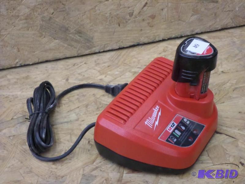 Milwaukee M12 Cordless Lithiom-Ion Battery an...