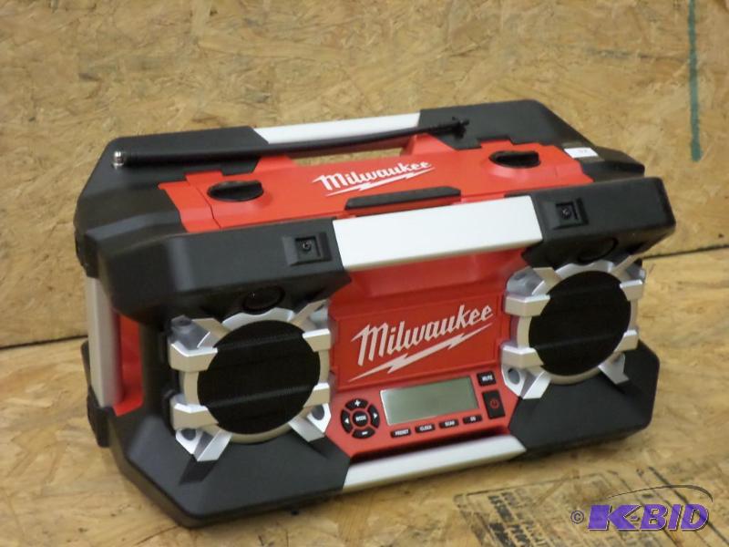 Milwaukee Jobsite Radio &amp Ipod Player...