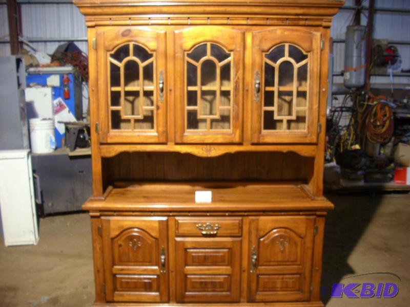 Oak hutch, 72x60x18...