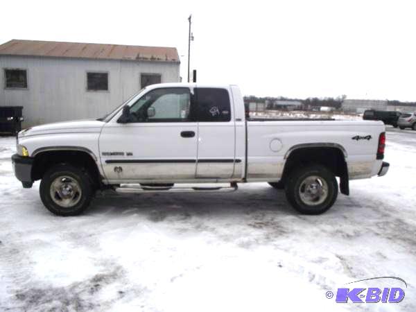 lot 2 image: Year 2001 Make Dodge Model Ram Pickup Vehi...
