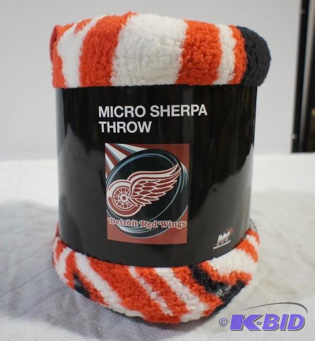 New Detroit Red Wings - Micro Sherpa Throw Bl...