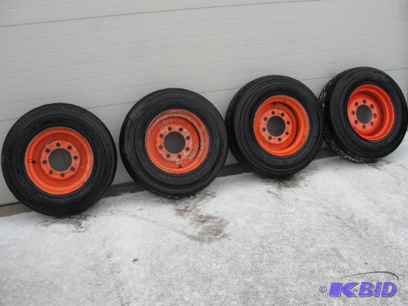 10-10.5  Easy Skid Tires