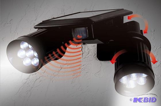 lot 253 image: Solar Dual Head Spot Light - INSTALLED IN MIN...