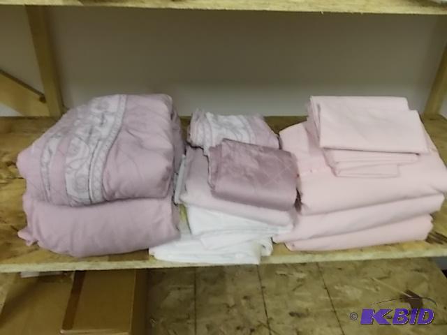 Assorted King Size Sheets, Pillow Cases, Rela...