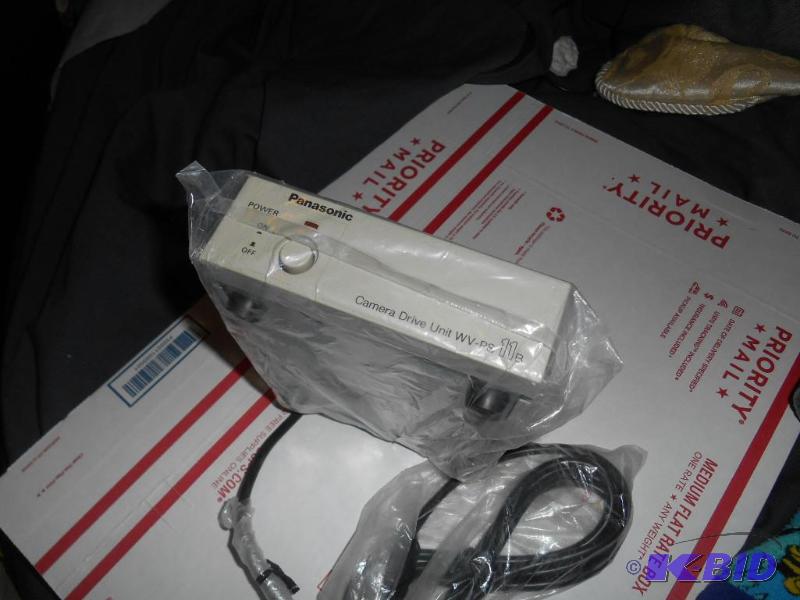 lot 18 image: Panasonic WV-PS11B Camera drive unit. new in ...