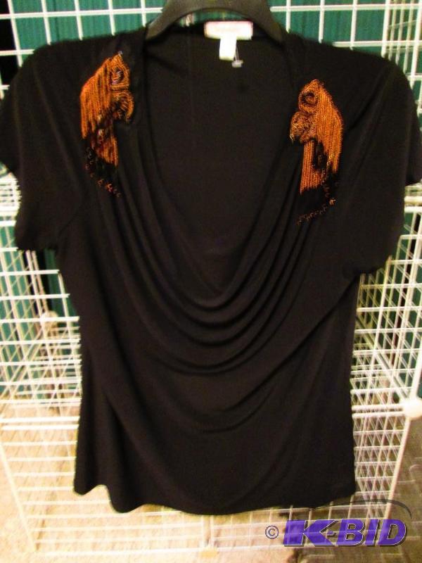 lot 101 image: Dressbarn ladies top, size 2X...