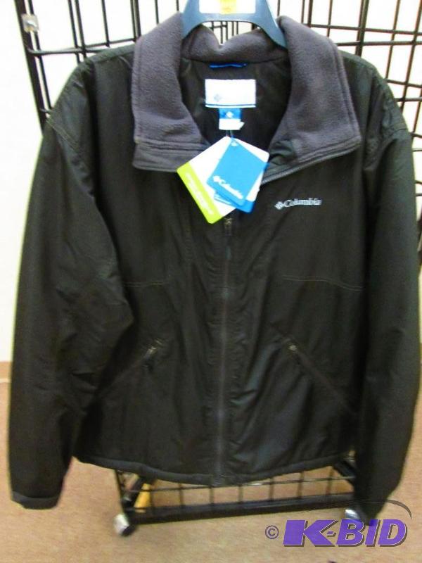 lot 11 image: Mens Columbia Sportswear coat, with OmniShiel...