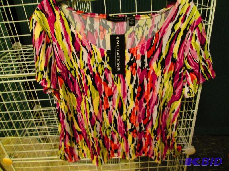 lot 120 image: Notations Ladies top, size L MSRP $40.00...