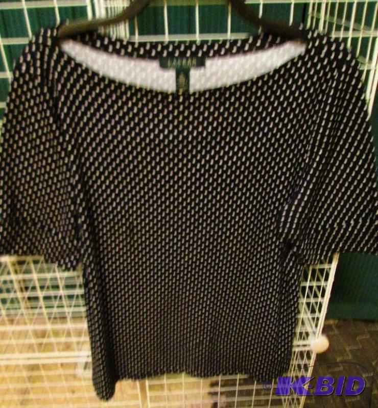 lot 140 image: Ralph Lauren ladies top, size XL...