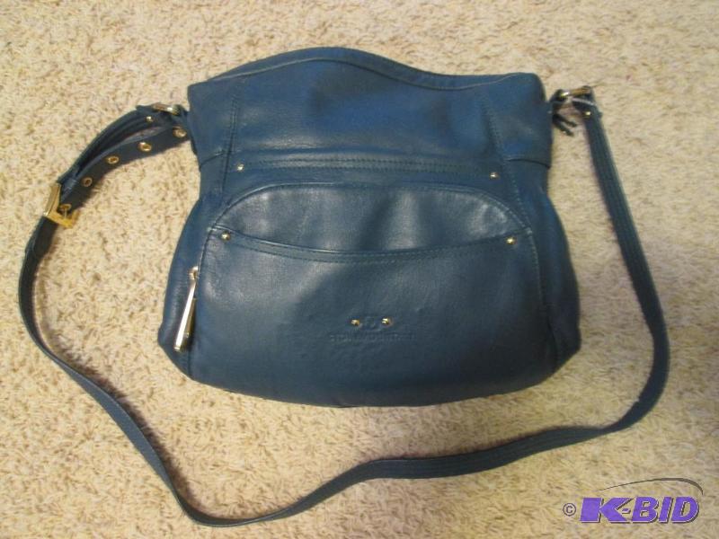 lot 156 image: Stone Mountain ladies purse,...
