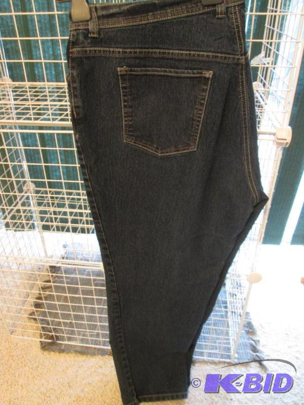 lot 178 image: Ladies Gloria Vanderbild jeans size 18W...